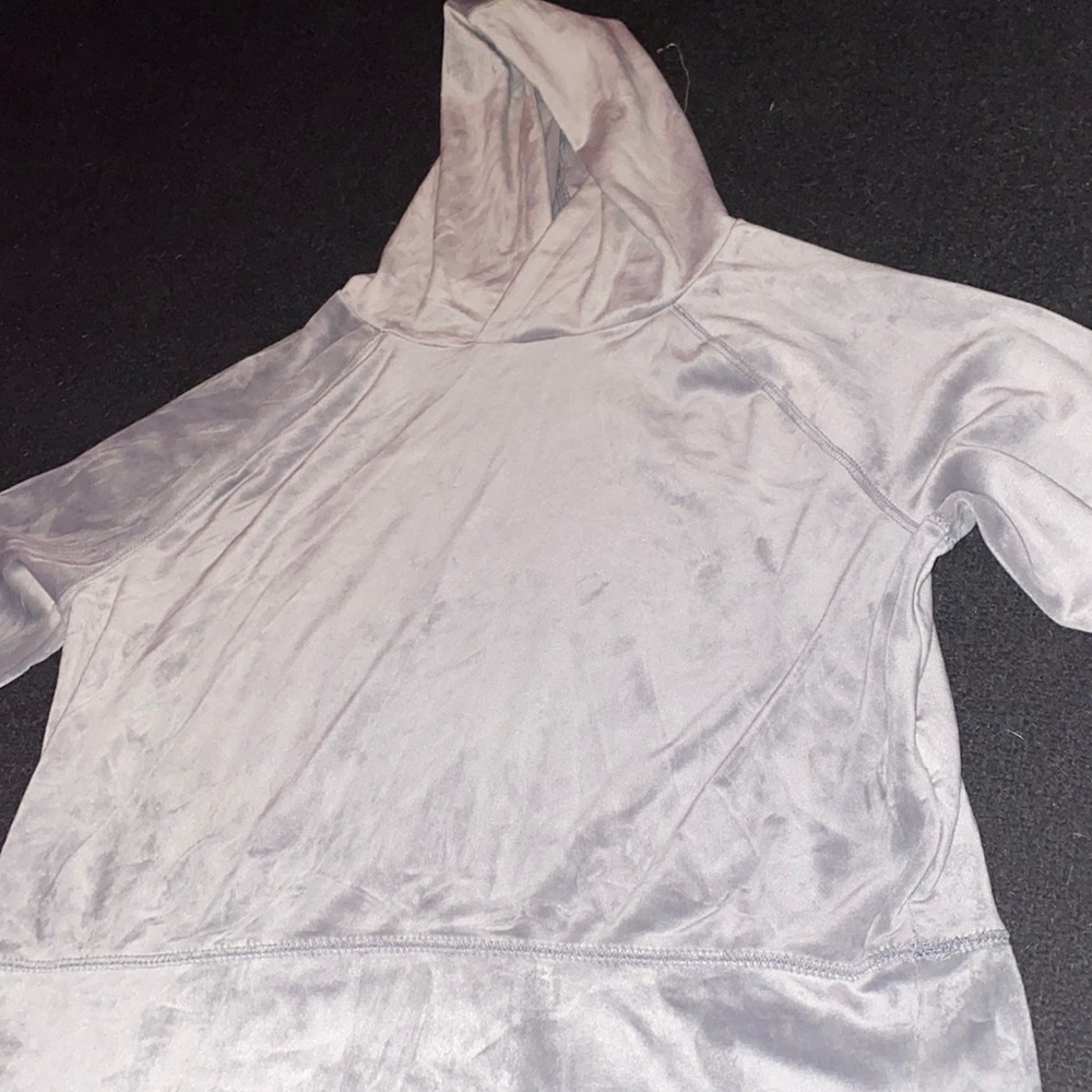 Women’s cozy, velvet like hoodie